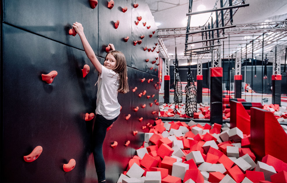 Parcours ninja warrior avec obstacle pour des groupes à Aix-en